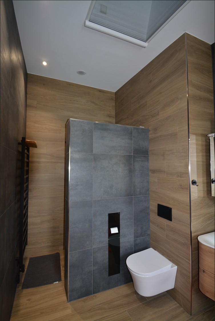 Façade vitrée du bâtiment public à Luxembourg